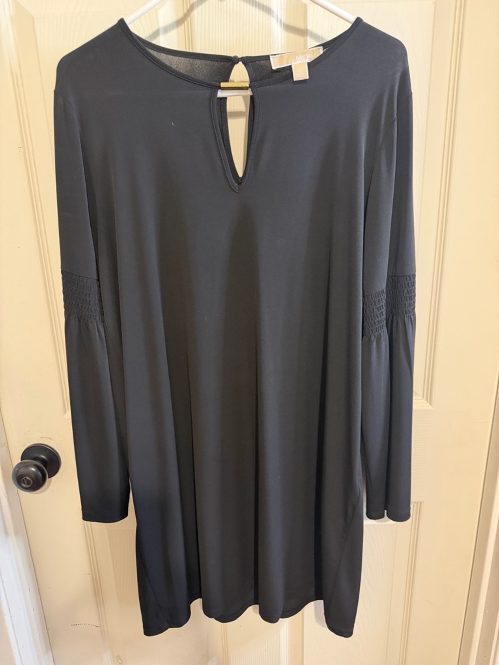 Michael Kors Black Long-Sleeve Keyhole Shift Dress